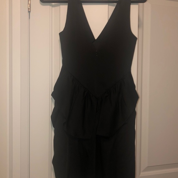 Classic LBD from BCBG - Picture 3 of 5
